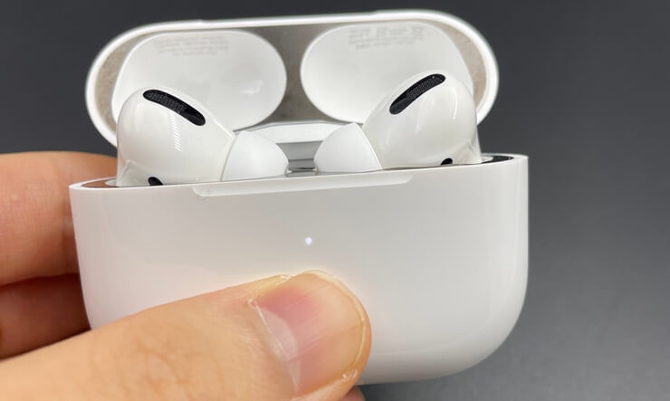 Reset AirPods and AirPods Pro 3